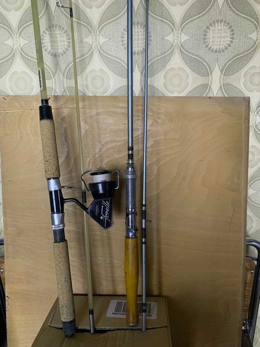 Продавам ретро въдици и макара