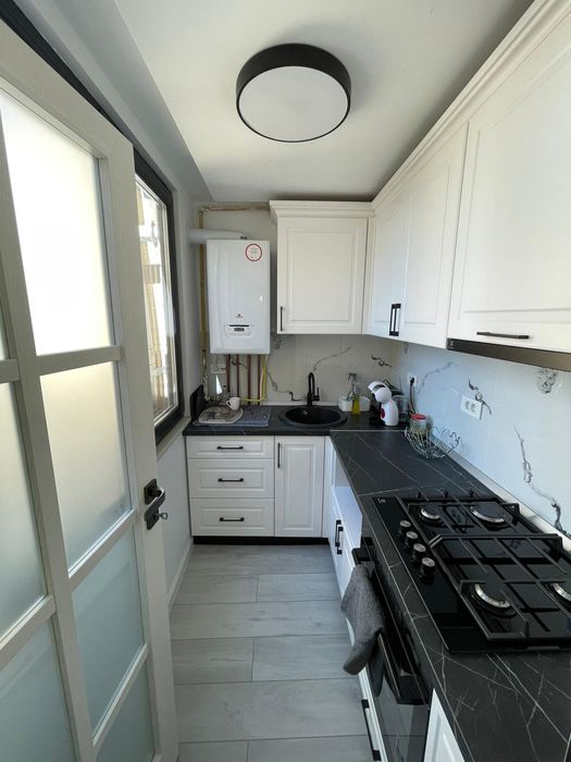 Apartament cu 2 camere complet renovat 2025