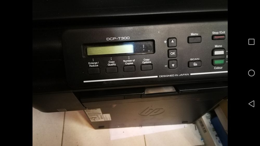 Продавам Brother DCP-T300 работещ. Цял или на части.