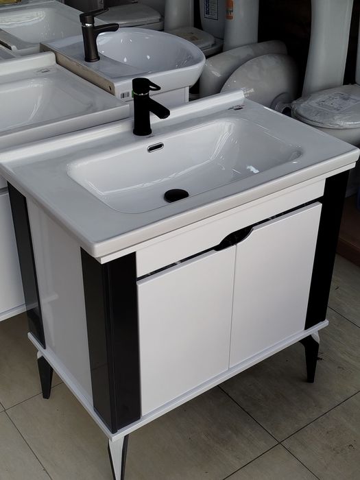 Tumbali rakvina Тумбали Раковина