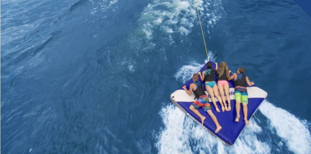 Vand platforma gonflabila Aquaglide Airport Classic Lounge and Towable