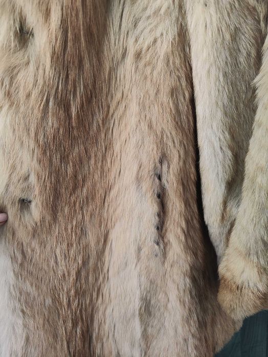 Палто с косъм, естествена кожа (вълк). Размер M-L. Произход: Germany