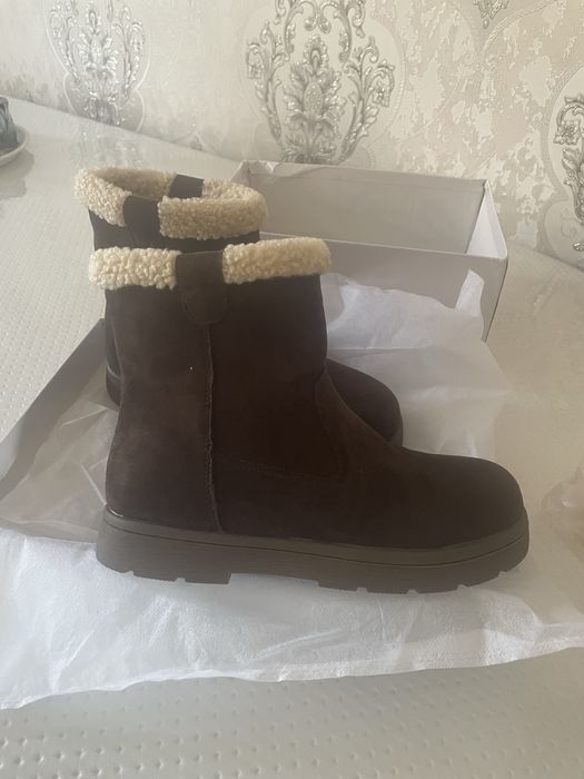 Продается обувь новая.