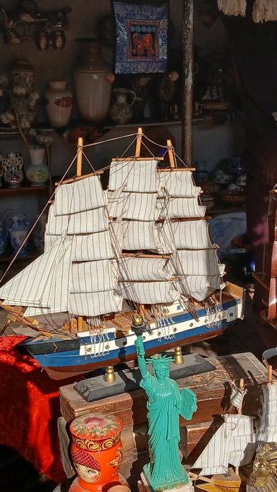 Antikvar suvinerlar hilma hil asartiment