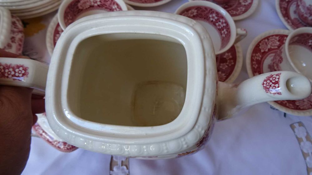 Винтидж Villeroy & Boch,  декор Rusticana със забележки.