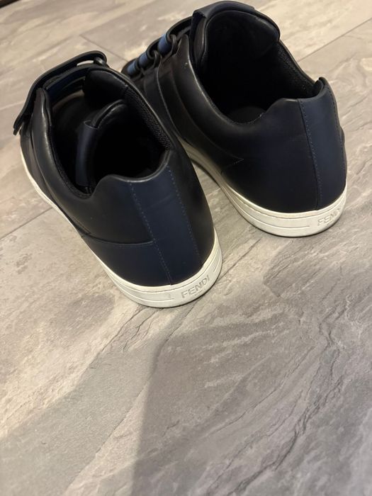 Tenesi Fendi autentici