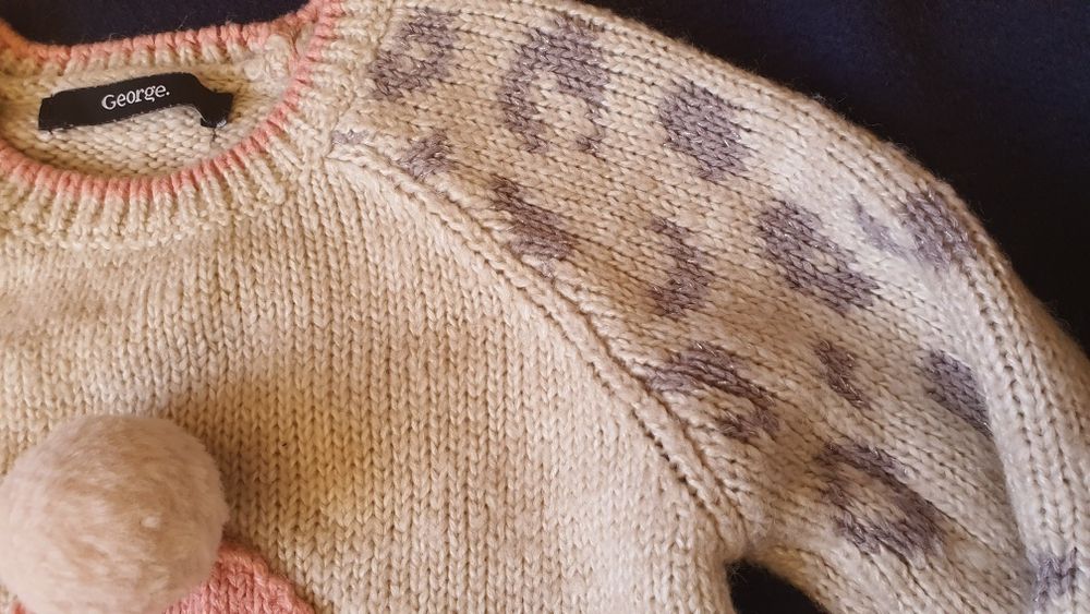 George коледен пуловер 110-116 см.