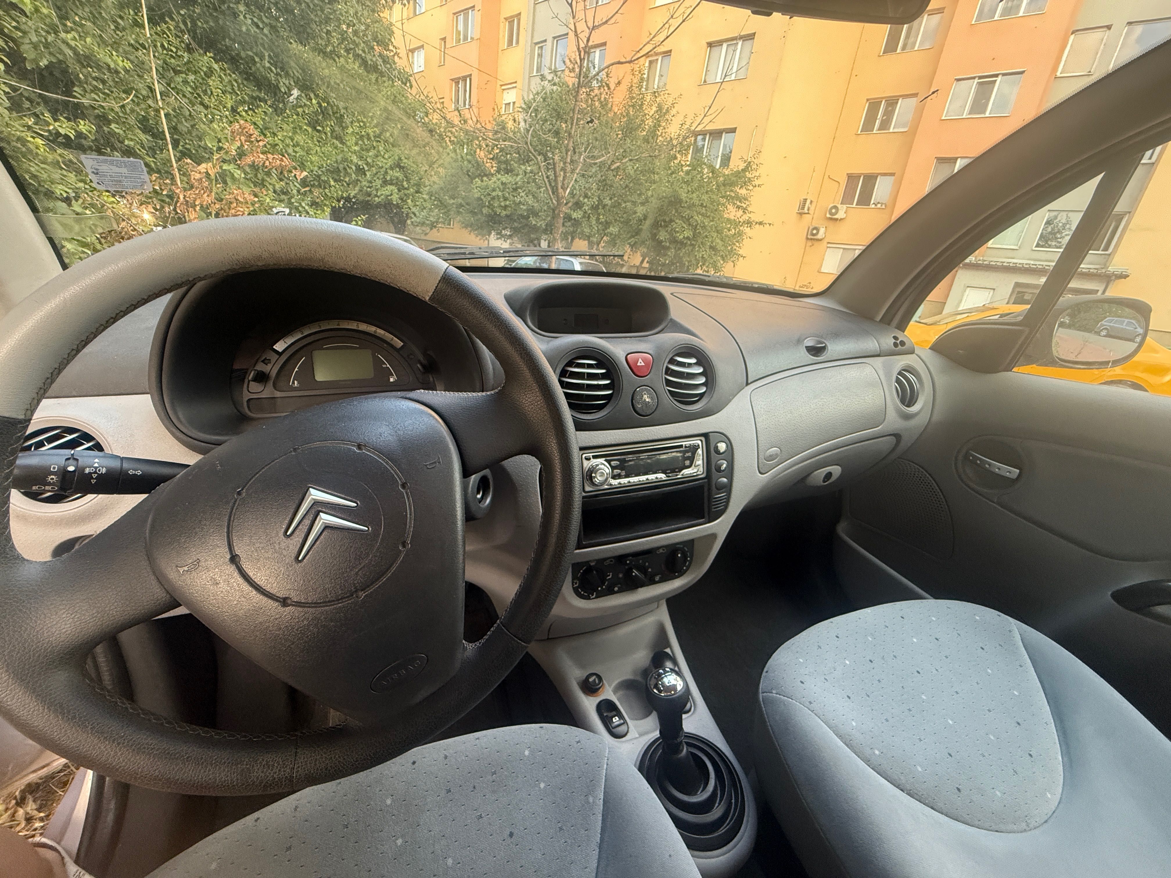 Лек автомобил Citroen c3