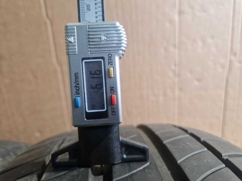 2 Michelin R18 225/50
летни гуми DOT2517
