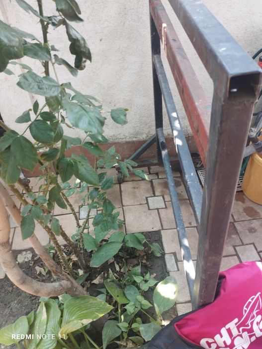 Vând suport susținere motor barcă