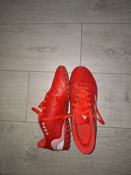 Ghete fotbal sintetic marca adidas
