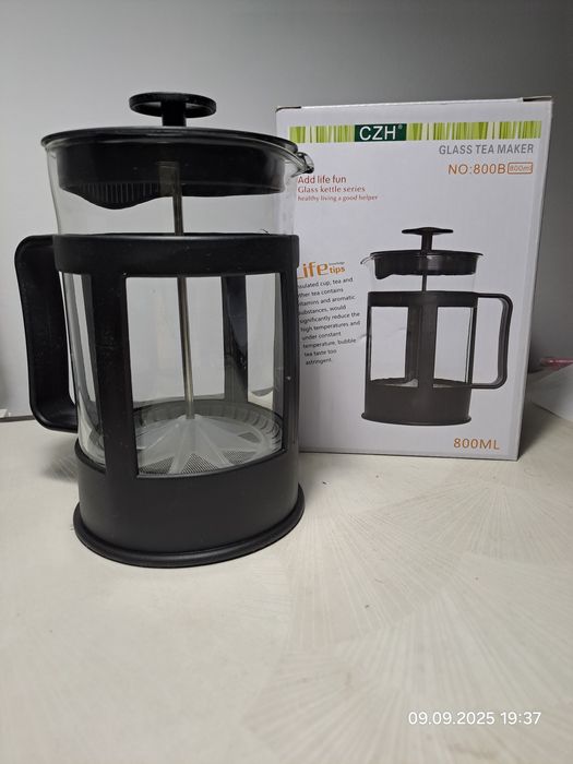 Френч-пресс для чая,кофе новый в упаковке 800 мл