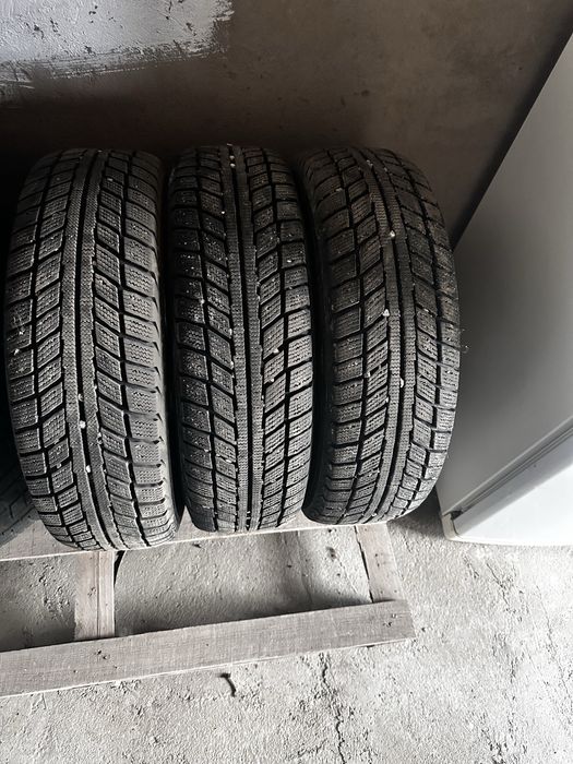 Зимние шины бу пара