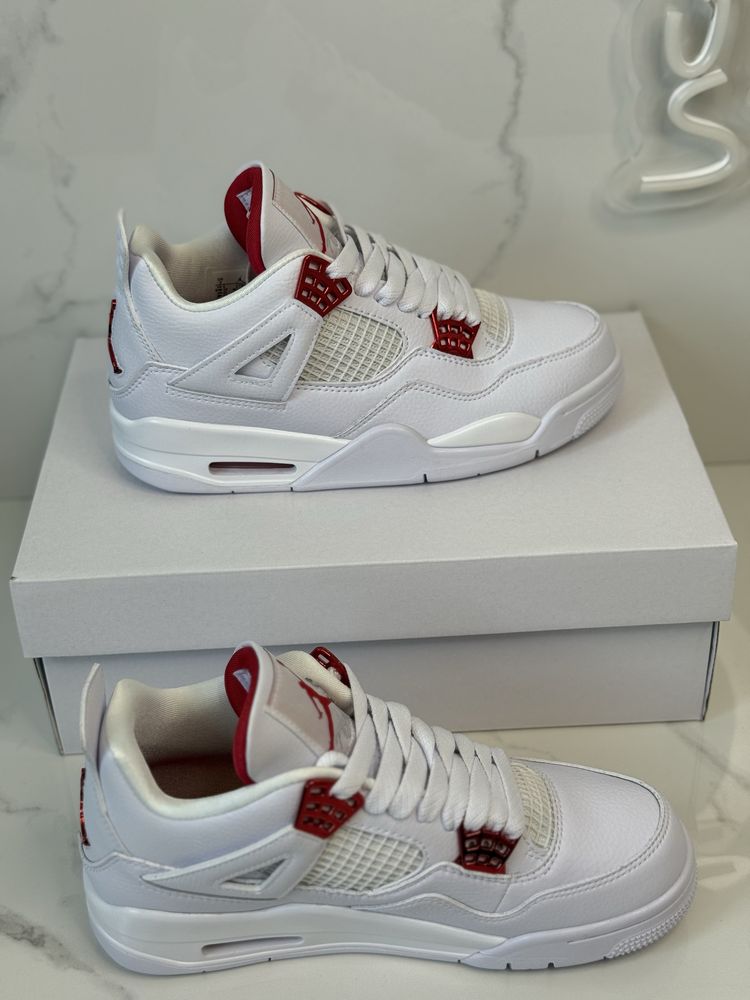 Air Jordan 4 Retro Metallic Red