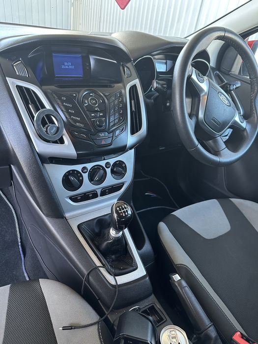 Ford focus volan dreapta 2012