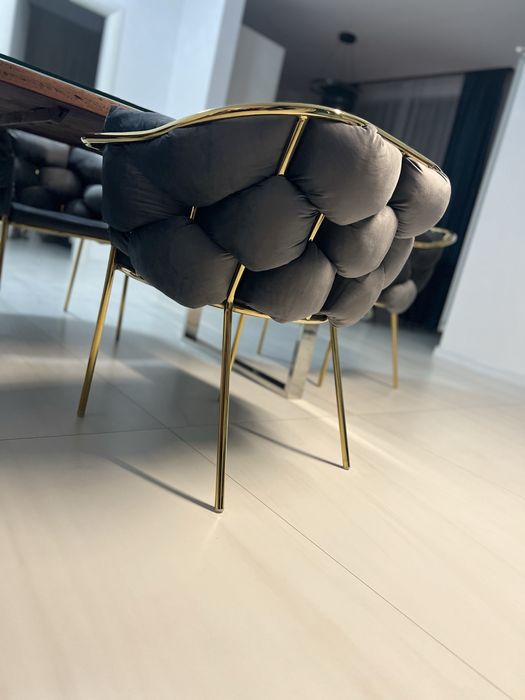 Vând scaun modern gri/auriu