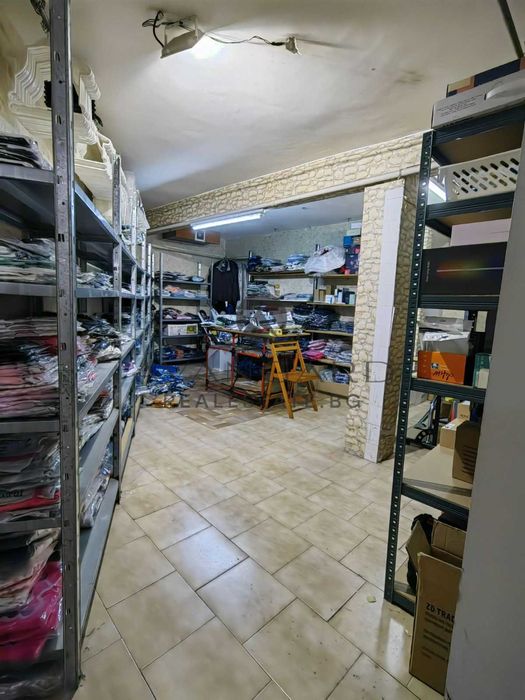 Продава се Магазин в Пловдив, Прослав - 208 кв.м за 650 €/кв.м - Снимка #3