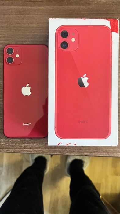 iPhone 11 64 GB Product Red