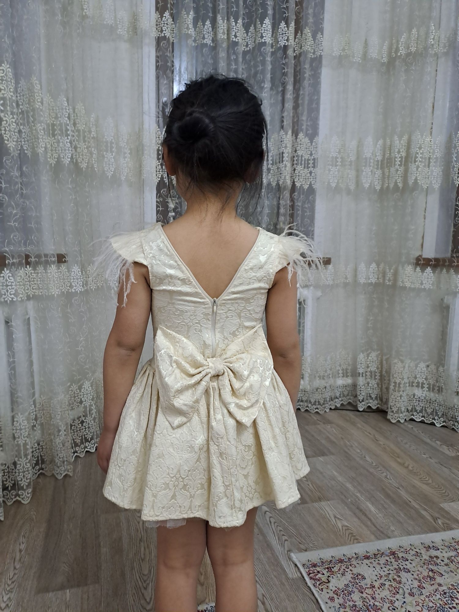 Платье цвет айвори