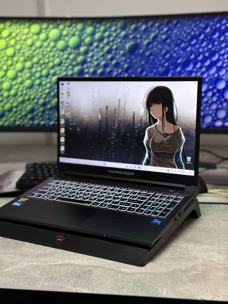 THUNDEROBOT /core i5-12450H/SSD 520/ozy 16/RTX 3050