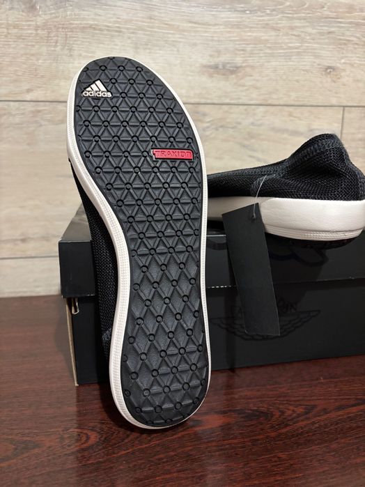 Обувки adidas балеринки