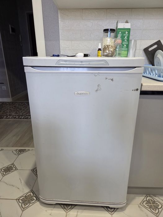 Морозильник бирюса в не рабочем состоянии