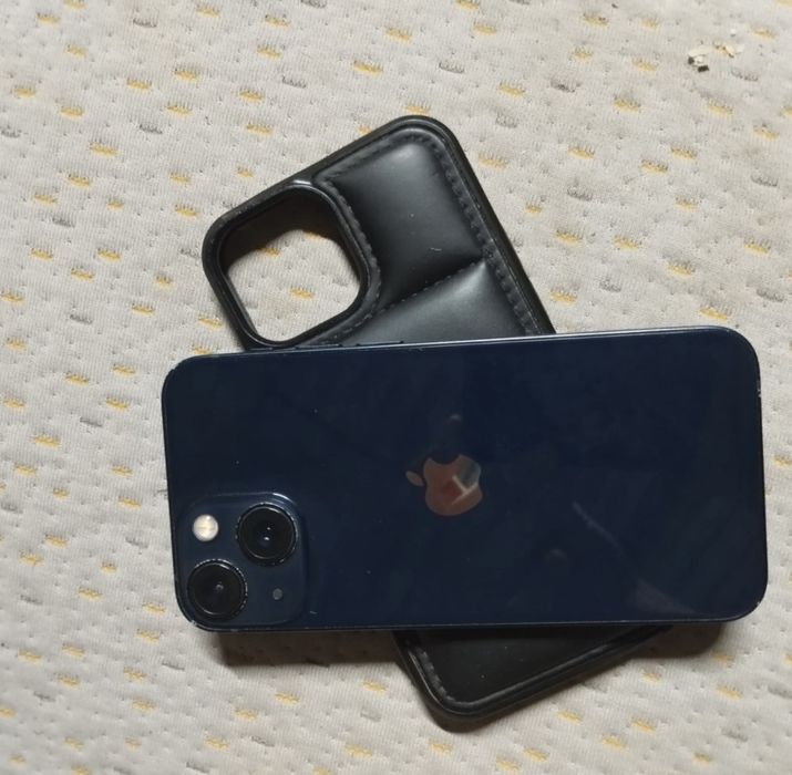 Продается Айфон 13 мини