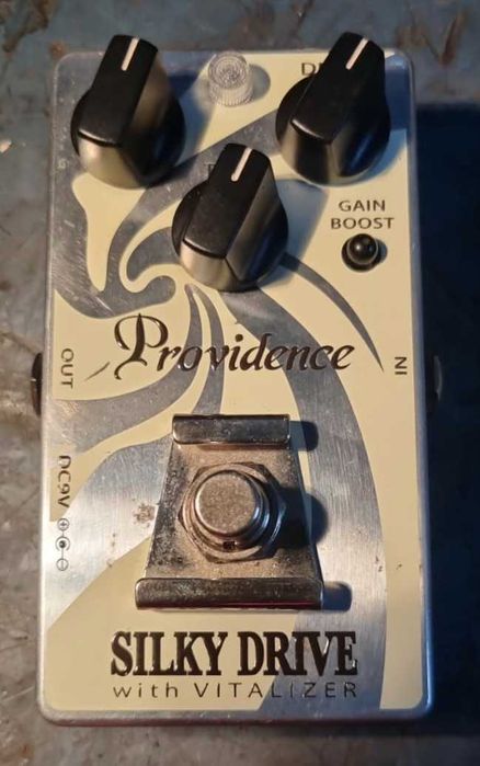 Dezmembrez pedalboard OCD Jam J Rockett Behringer Danelectro Neunaber