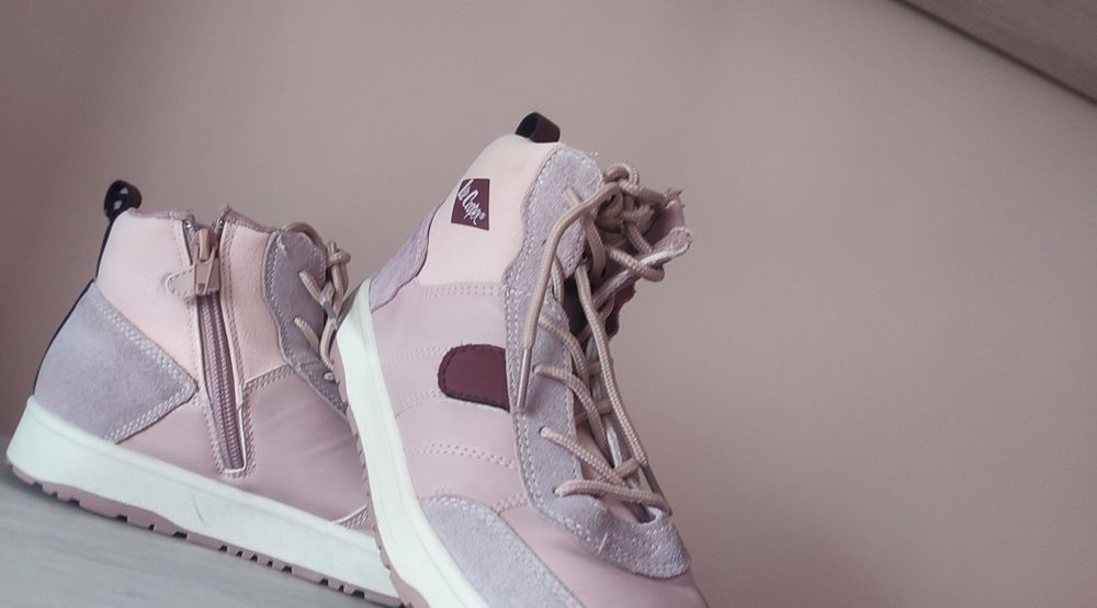 Сникърси за момиче 35н.