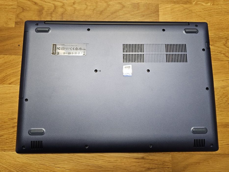 лаптоп Lenovo Ideapad 330, 15.6”, Windows 10 Home, отлично състояние