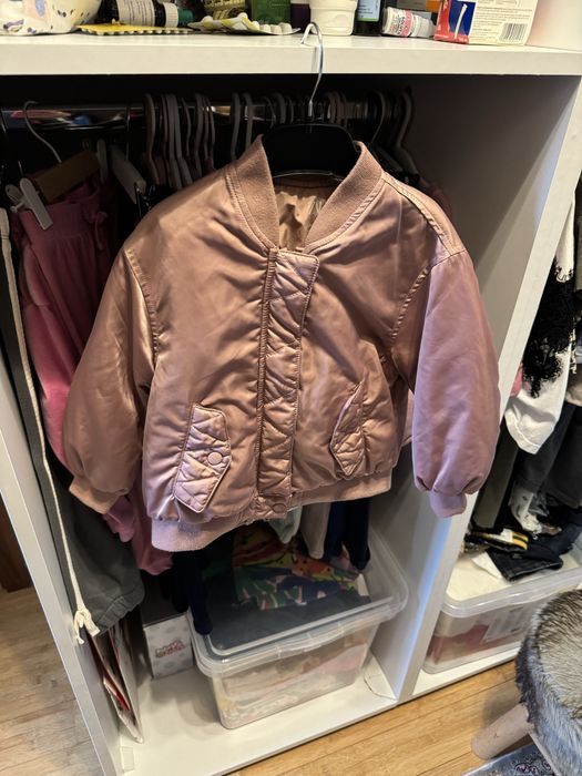 geaca matlasata bomber  toamna primavara zara 104 impecabila