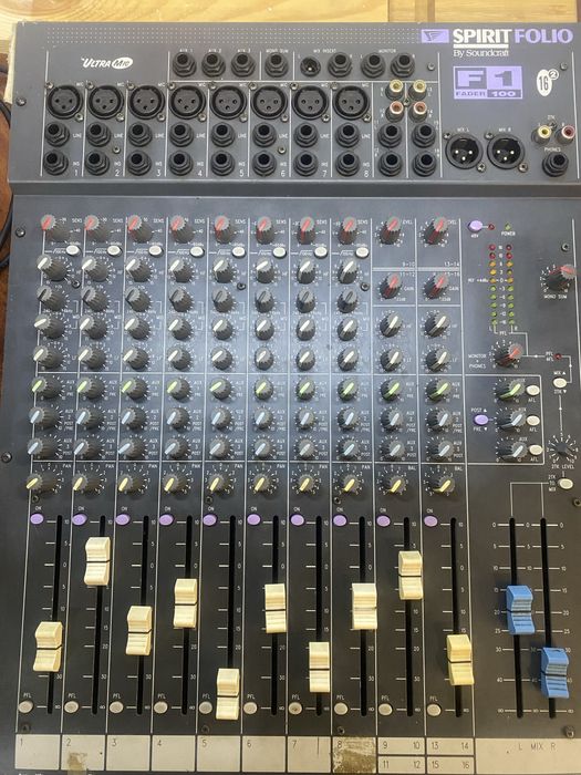 Soundcraft Spirit Folio F1 Fader 100 (16/2) – професионален миксер