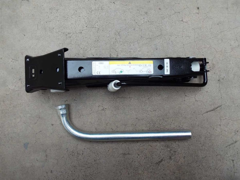 vand cric si cheie roti original de audi A6,A7 pret 300lei