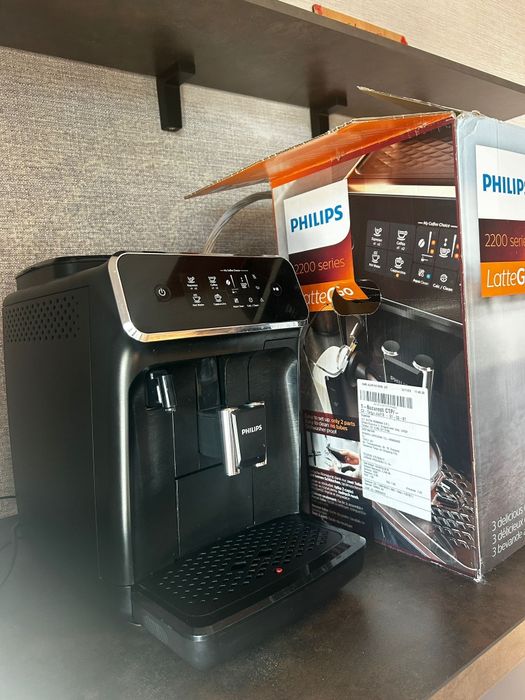 Espressor automat Philips - cafea boabe sau macinată