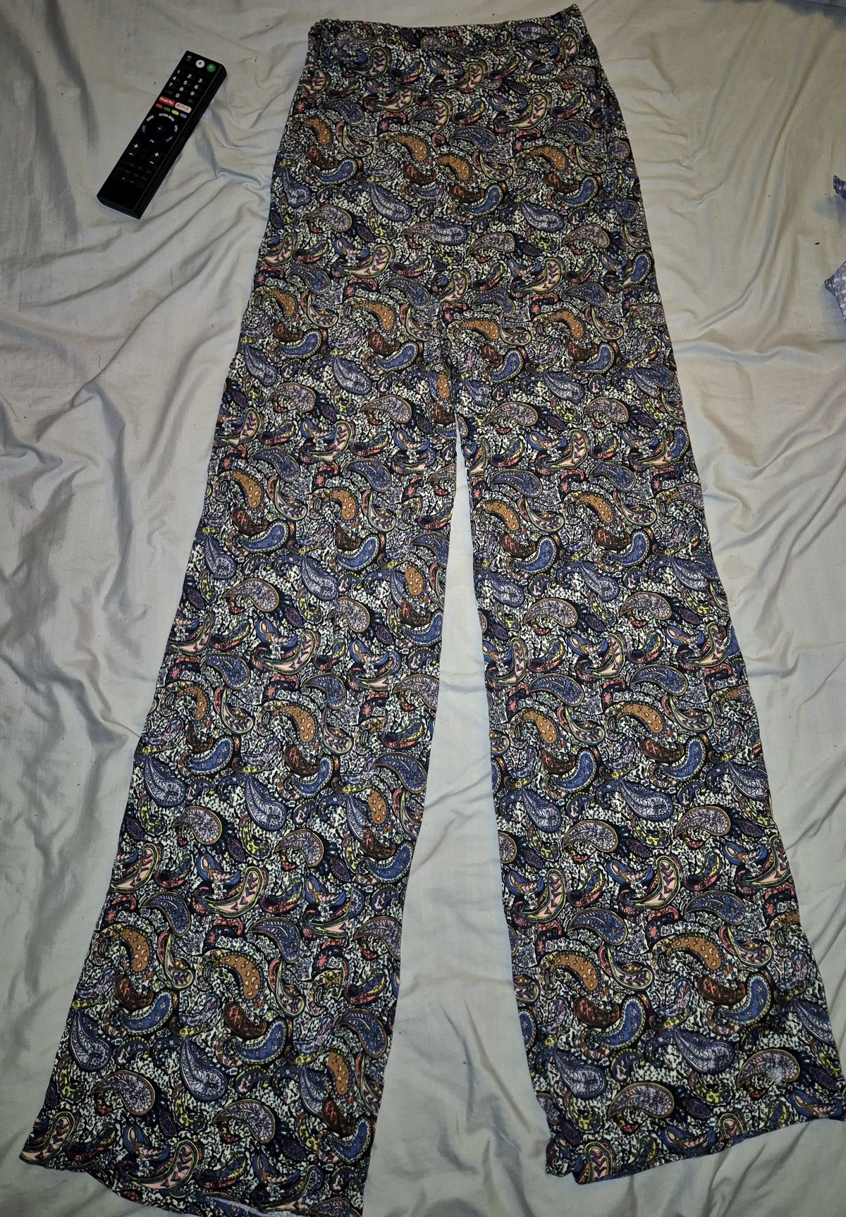 Pantaloni subțiri de vară talie înaltă