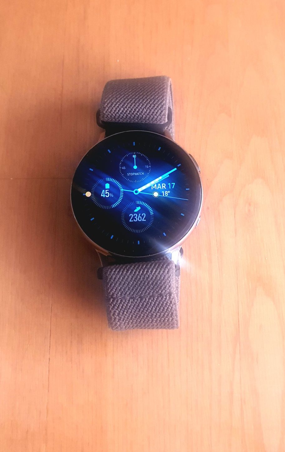 Продаю часы Samsung watch active 2 44mm LTE