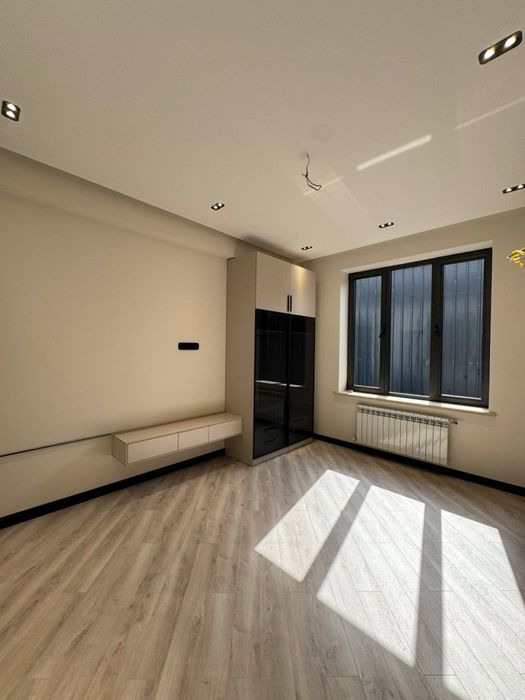 Продается ЭКСЛЮЗИВНЫЙ ЛЮКС ДОМ 3.7 соток Яккасарай 11 комнат