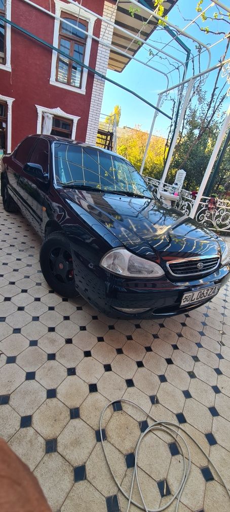 KIA CREDOS    1998
