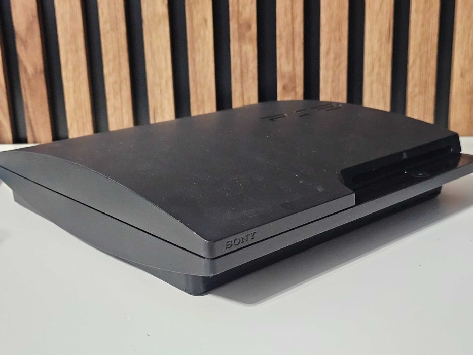 Consola Sony Play Station 3 - PS3 Slim complet 300GB