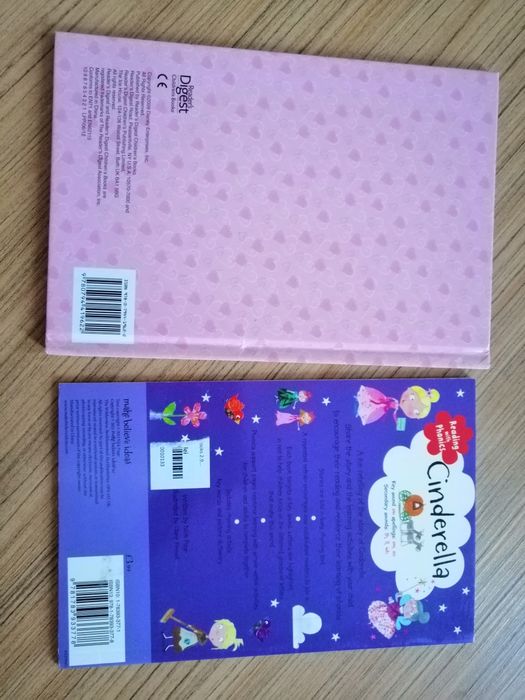 Set 2 carti de povesti in limba engleza Cinderella si Sleeping Beauty.