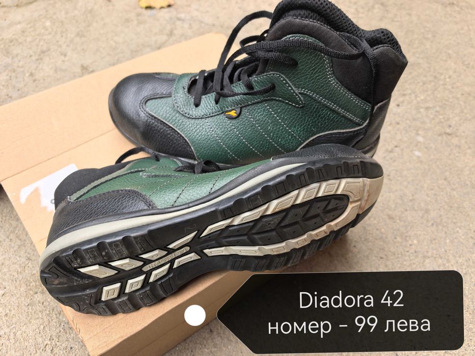 Работни  тип Асикс  -цена 69 лв DIADORA -95 - 100 лв