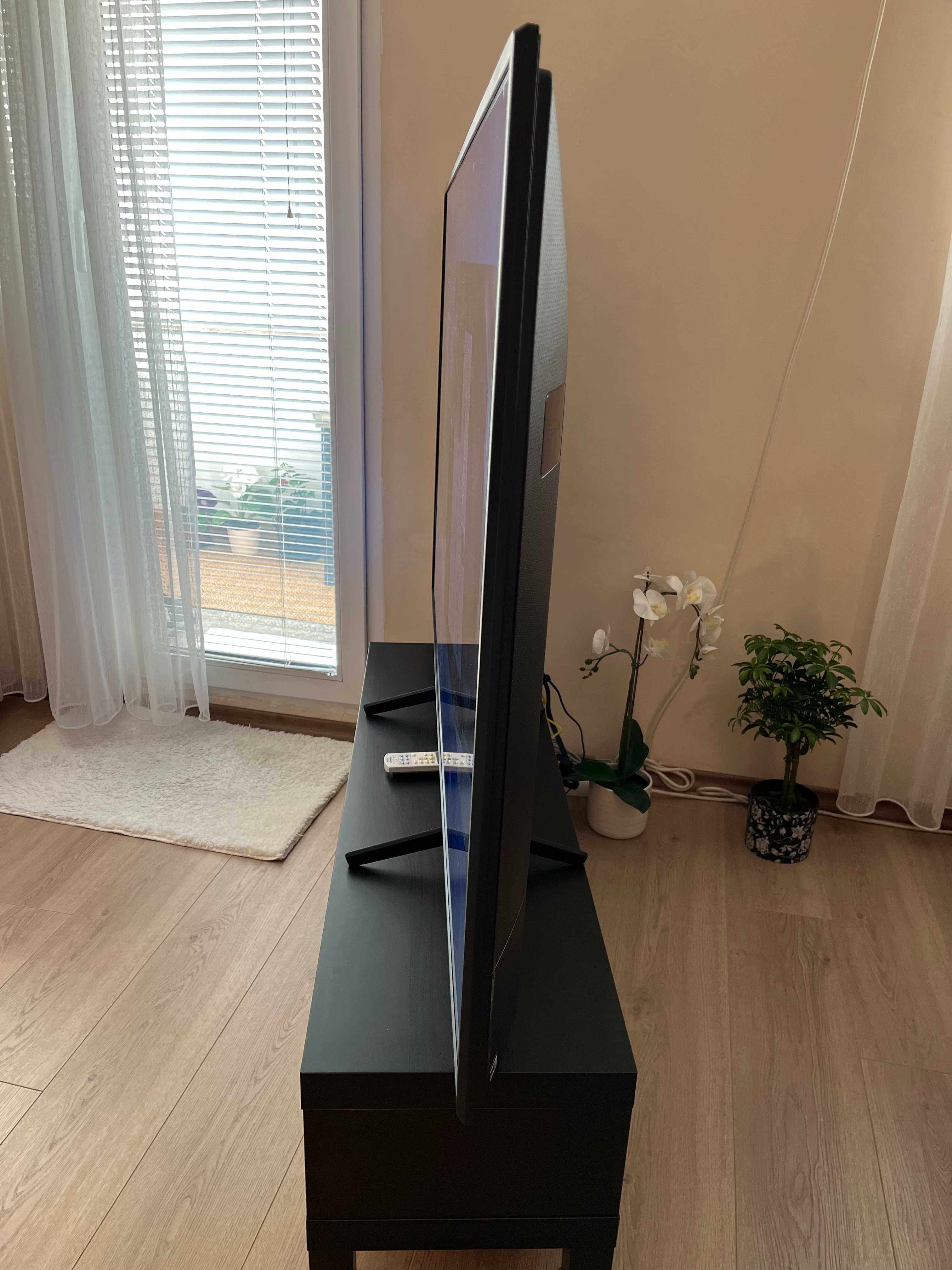Телевизор 65 инча Sony Bravia KD-65X81J изключително малко използван