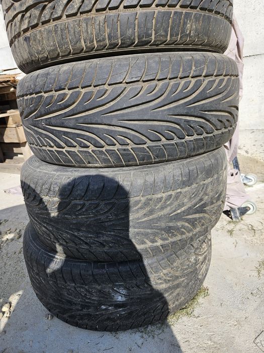 Anvelope profil 8mm 3 bucăți  235/60ZR16