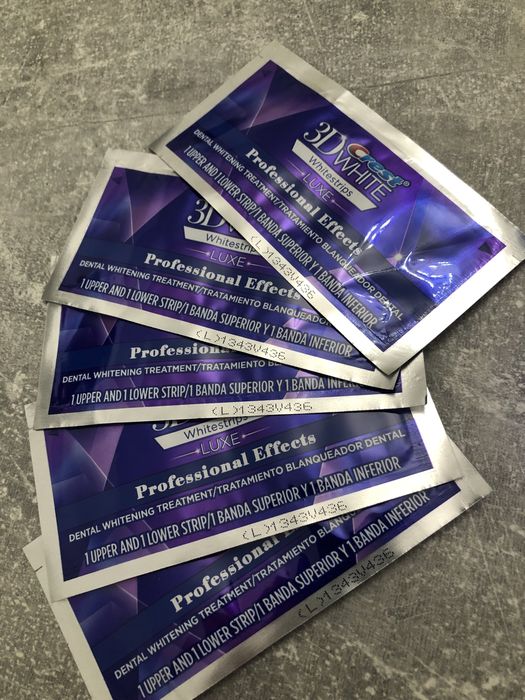 Set 7 plicuri (14 benzi)pentru albirea dintilor