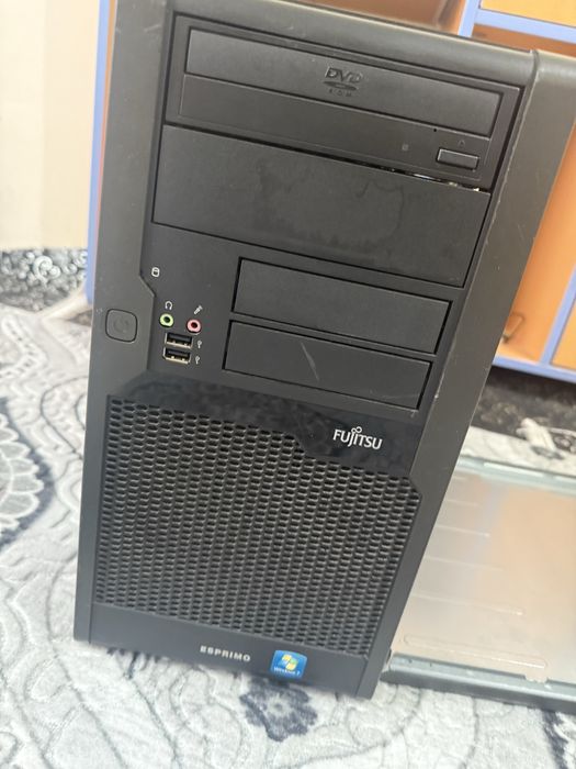 Копютър Windows 7