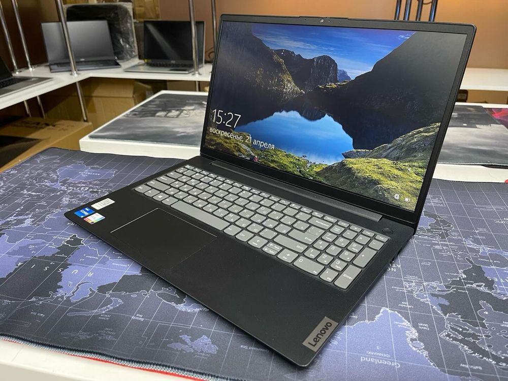 Ноутбук Lenovo V15-Core i5-11|8GB|SSD256GB|Iris Xe|