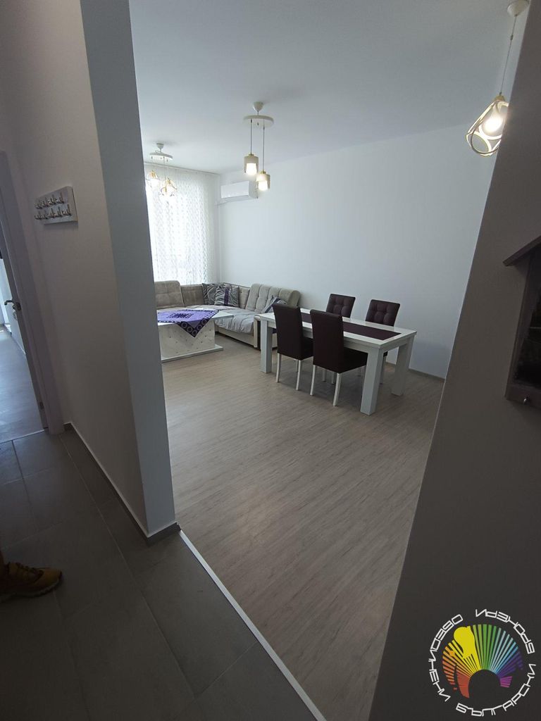 Дава се под наем Двустаен апартамент в Бургас, Изгрев - 62 кв.м за 510 € - Снимка #5