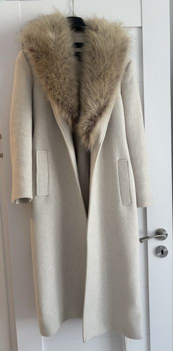Зимно палто от вълна ZARA