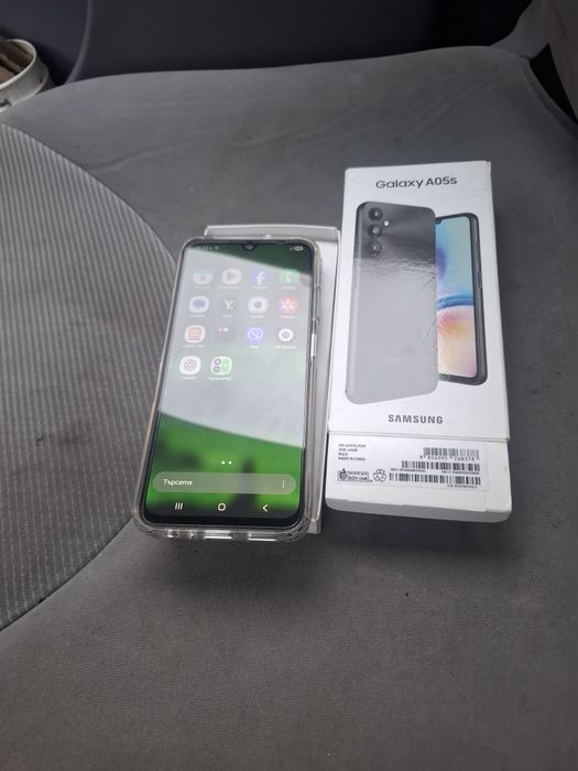 Продава се телефон