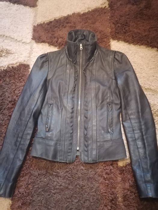 OFERTA : Geacă de piele (mărimea S)